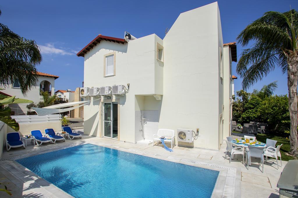 Villa Raflia Pernera ภายนอก รูปภาพ