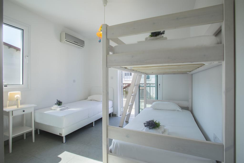Villa Raflia Pernera ภายนอก รูปภาพ